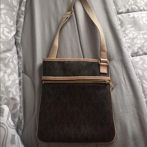 MK cross body